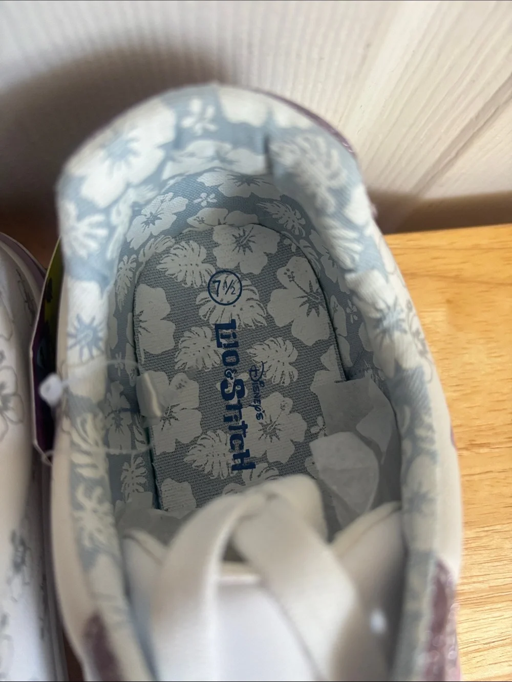 NEW Disney Ground Up White and Purple Lilo & Stitch Sneakers Size 7.5 Ohana